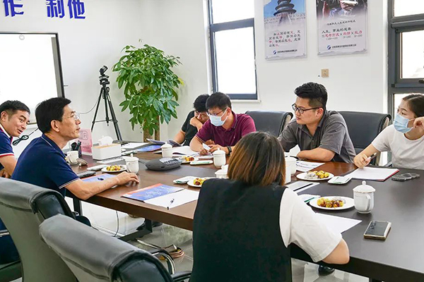 漱玉平民采購DTP事業(yè)部經(jīng)理李玉靜一行蒞臨欣希安藥業(yè)參觀交流 漱玉平民采購DTP事業(yè)部經(jīng)理李玉靜一行蒞臨欣希安藥業(yè)參觀交流